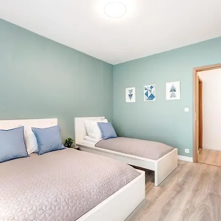 Very - Large And Quiet