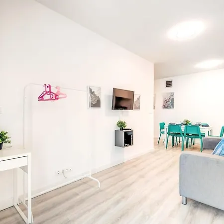 Very - Large And Quiet Budapest