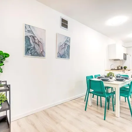 Very - Large And Quiet * بودابست